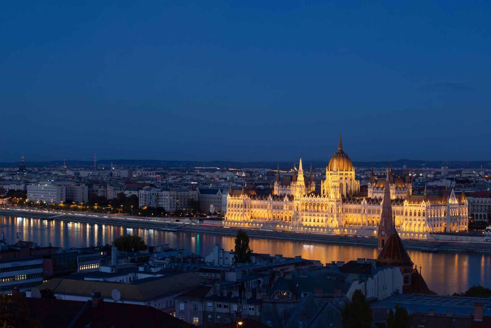 Excursions d'une journée au départ de Vienne : Bratislava et Budapest avec un guide