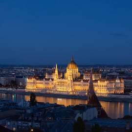 Excursions d'une journée au départ de Vienne : Bratislava et Budapest avec un guide