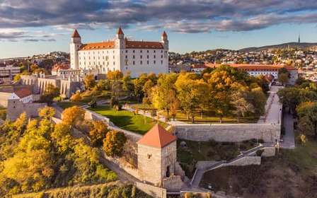 Au départ de Vienne : visite guidée d'une demi-journée à Bratislava et dans la campagne
