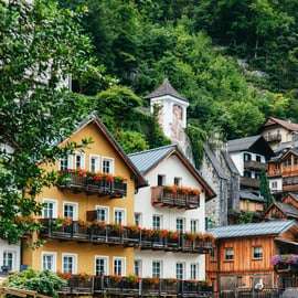 Vienne : Excursion d'une journée à Hallstatt et aux sommets alpins avec Skywalk Lift