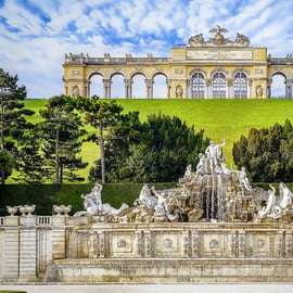 Vienne : Visite du château de Schönbrunn et de ses jardins en coupe-file