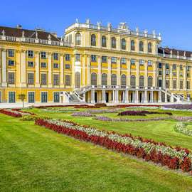 Vienne : Visite du château de Schönbrunn et de ses jardins en coupe-file