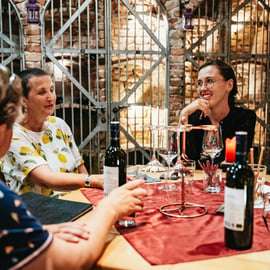 Vienne : dégustation de caves à vin cachées