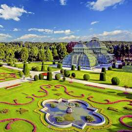 Vienne : Visite du château de Schönbrunn et de ses jardins en coupe-file