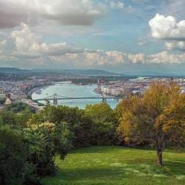 Depuis Vienne : visite guidée d'une journée à Bratislava et Budapest