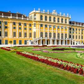 Vienne : Visite du château de Schonbrunn et de ses jardins en coupe-file