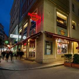 Vienne : Hard Rock Cafe avec menu fixe pour le déjeuner ou le dîner