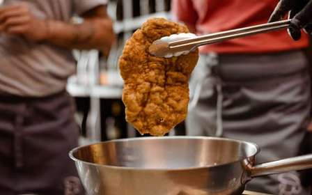 Vienne : cours de cuisine et dégustation d'escalopes