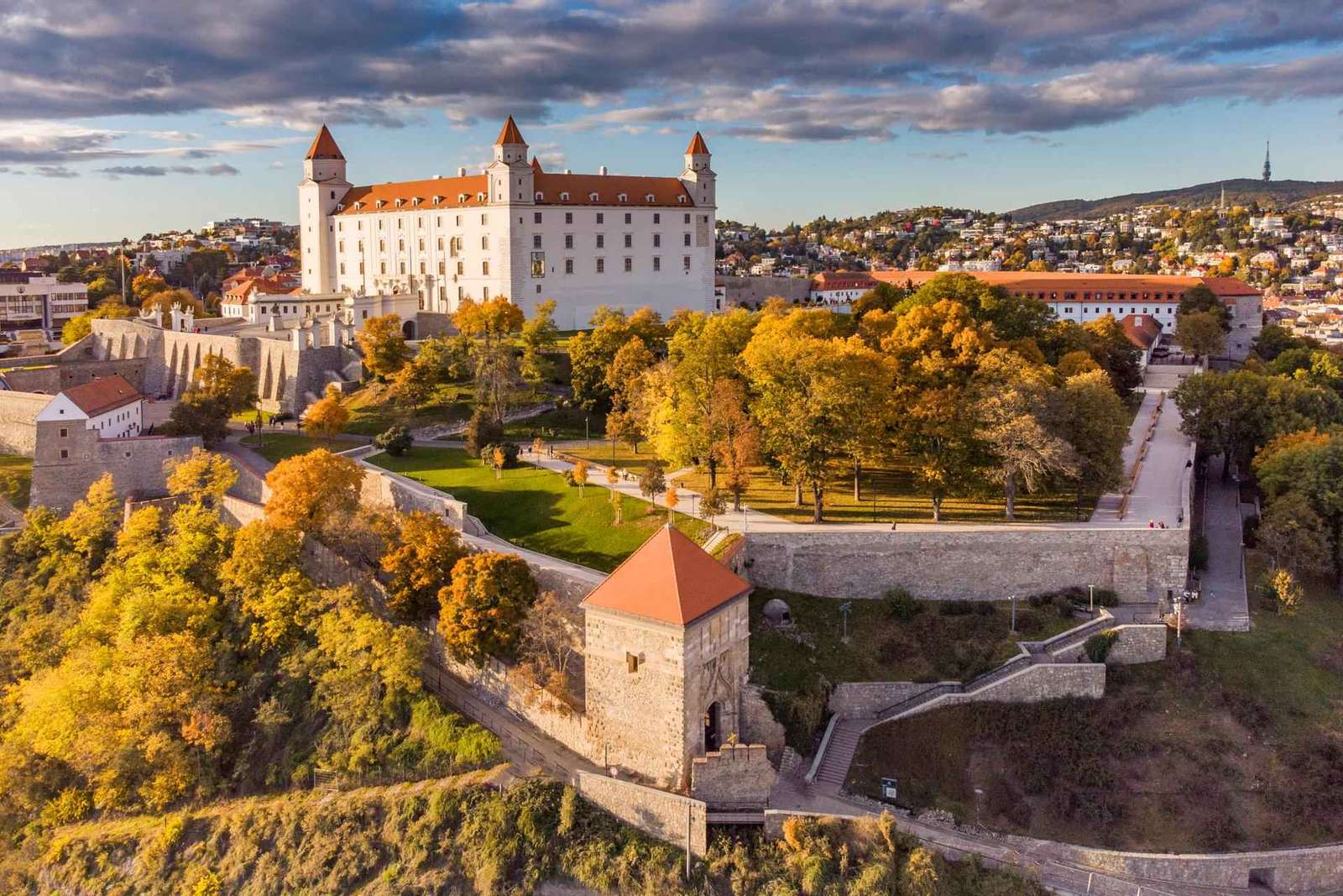 Au départ de Vienne : visite guidée d'une demi-journée à Bratislava et dans la campagne
