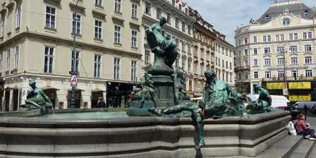 Donner Fountain (Donnerbrunnen)
