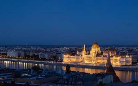 Excursions d'une journée au départ de Vienne : Bratislava et Budapest avec un guide