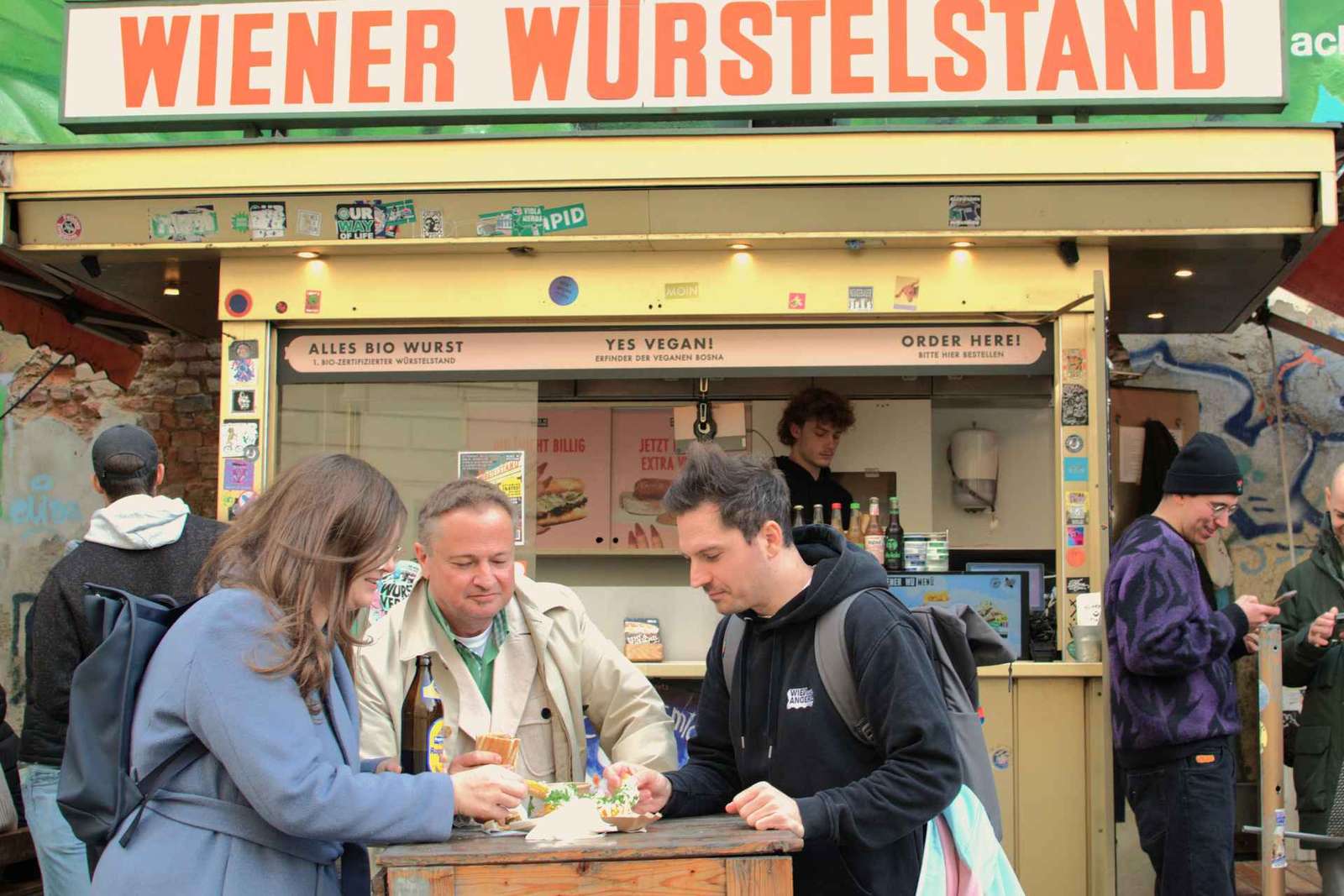Vienne : visite des stands de saucisses de Vienne avec dégustations